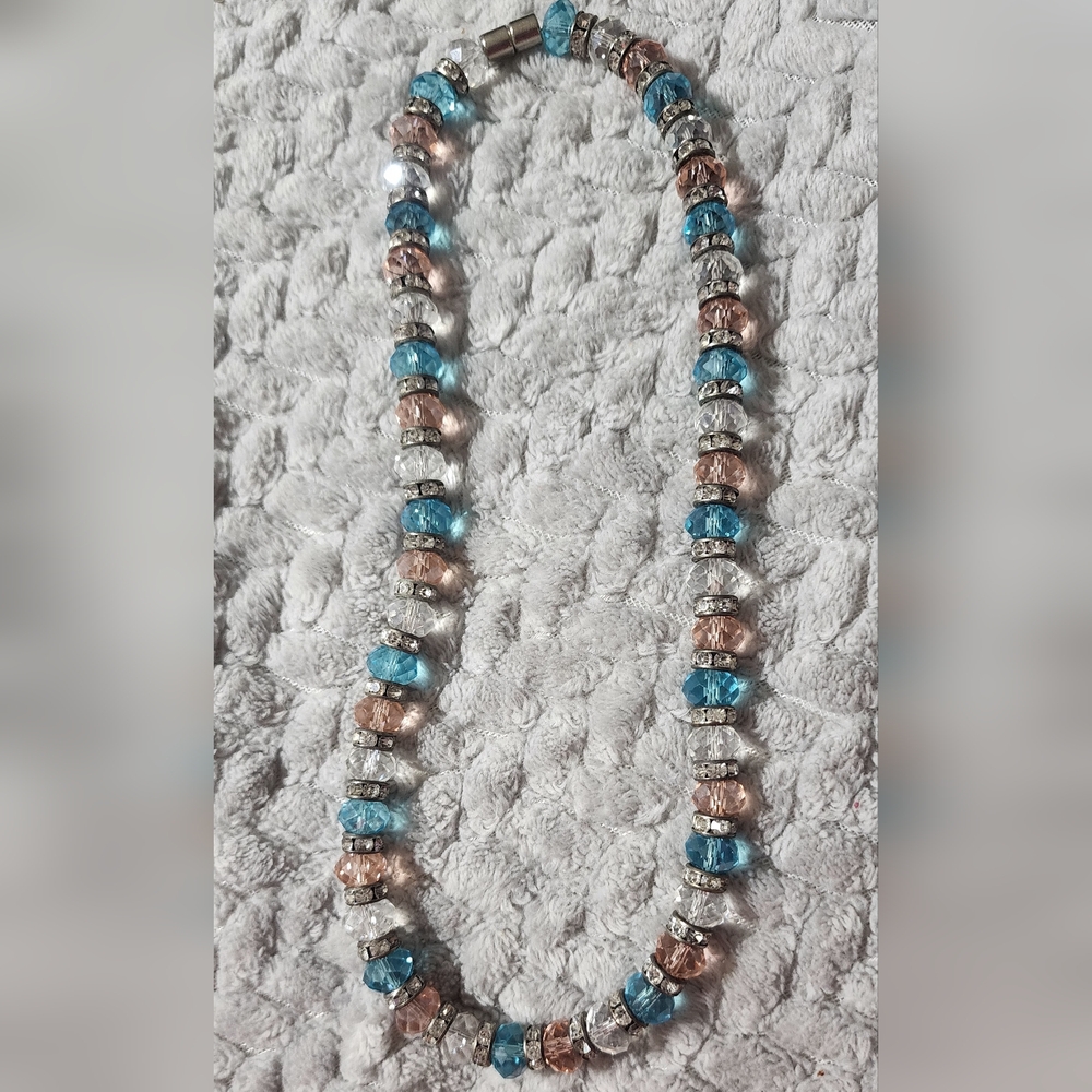 Faceted glass crystal beaded necklace